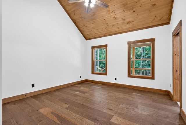 116 Reindeer Lane, Talking Rock, GA 30175