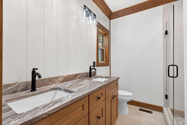 116 Reindeer Lane, Talking Rock, GA 30175