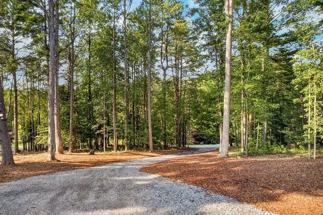 116 Reindeer Lane, Talking Rock, GA 30175