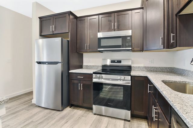 280 Salmon Brook Street 4306, Granby, CT 06035