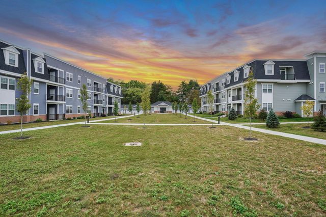 280 Salmon Brook Street 4306, Granby, CT 06035