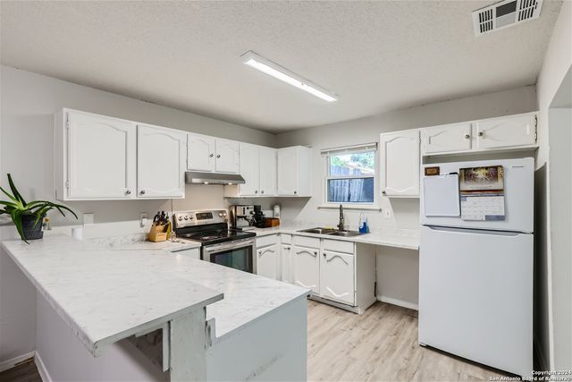 6829 Oldham, San Antonio, TX 78239