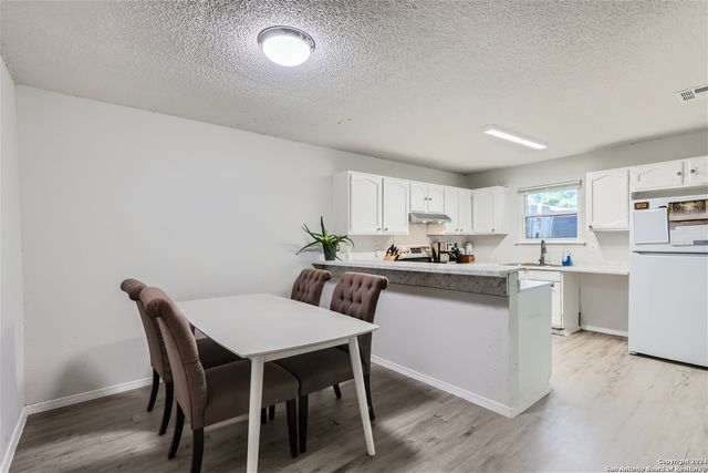 6829 Oldham, San Antonio, TX 78239