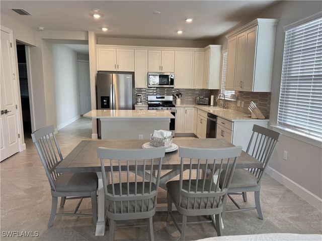 17442 Caravita LN, Fort Myers, FL 33913