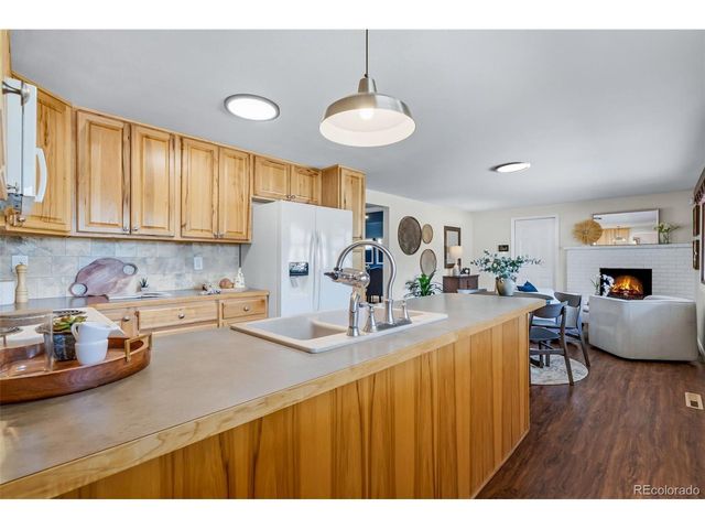 106 E 22nd St, Loveland, CO 80538