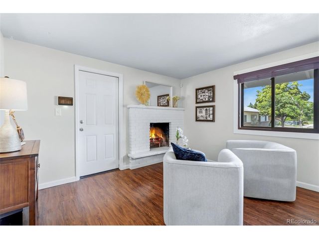 106 E 22nd St, Loveland, CO 80538