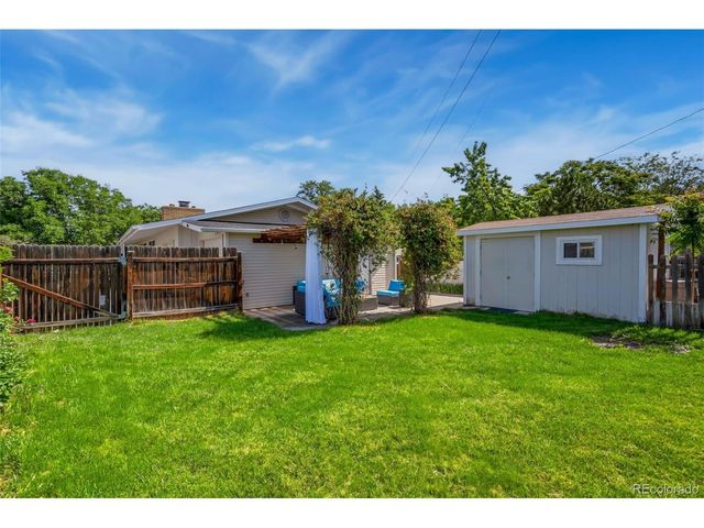 106 E 22nd St, Loveland, CO 80538