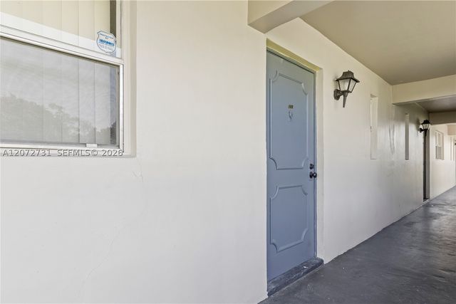 7925 Fairview Dr 105, Tamarac, FL 33321