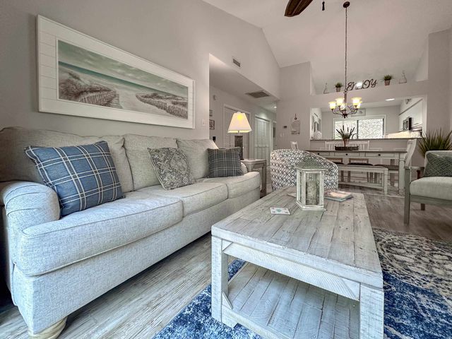 421 Appledore Cir Apt 5D, Myrtle Beach, SC 29572