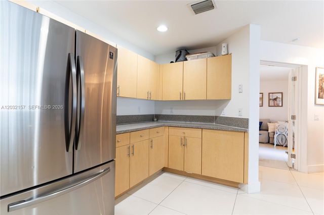 7907 N Silverado Cir, Davie, FL 33024
