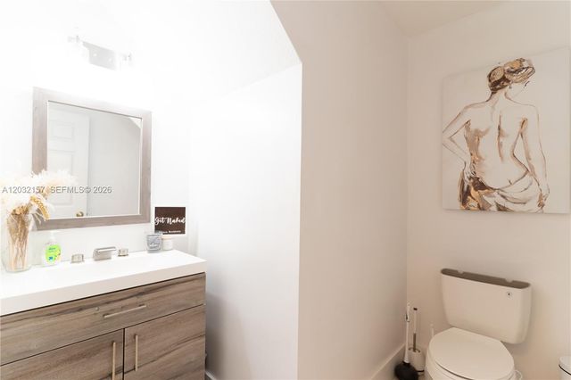 7907 N Silverado Cir, Davie, FL 33024