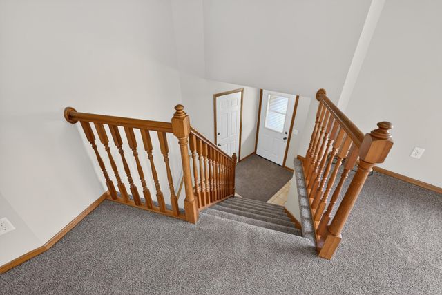 33067 Nueman Trail, Lindstrom, MN 55045
