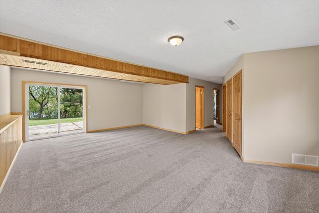 33067 Nueman Trail, Lindstrom, MN 55045