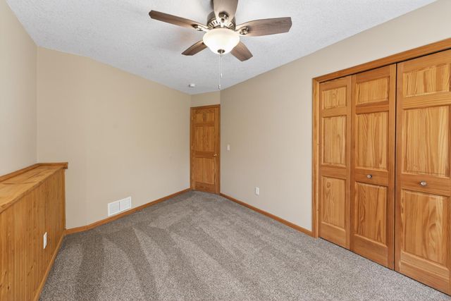 33067 Nueman Trail, Lindstrom, MN 55045