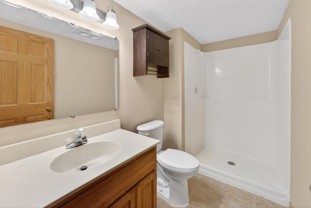 33067 Nueman Trail, Lindstrom, MN 55045