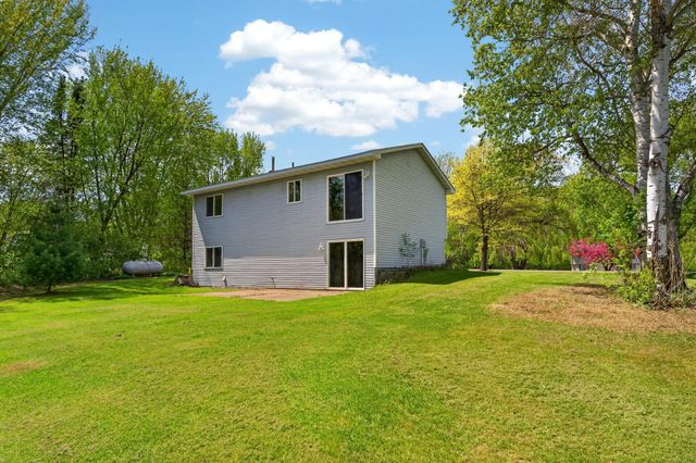 33067 Nueman Trail, Lindstrom, MN 55045
