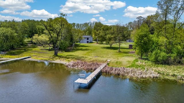 33067 Nueman Trail, Lindstrom, MN 55045