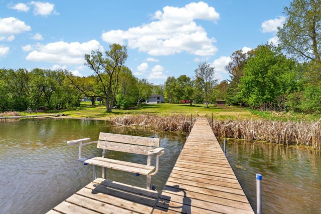 33067 Nueman Trail, Lindstrom, MN 55045