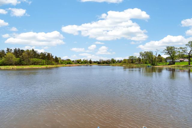 33067 Nueman Trail, Lindstrom, MN 55045