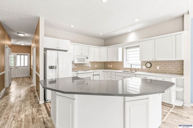 803 Otter Court, Plattsmouth, NE 68048