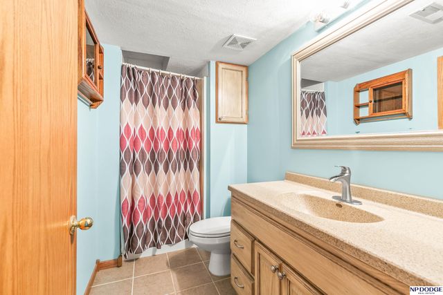 803 Otter Court, Plattsmouth, NE 68048