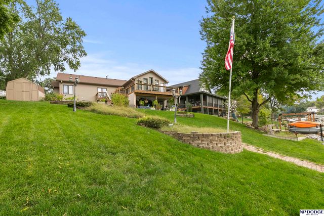 803 Otter Court, Plattsmouth, NE 68048