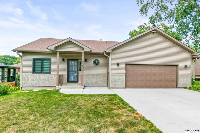 803 Otter Court, Plattsmouth, NE 68048