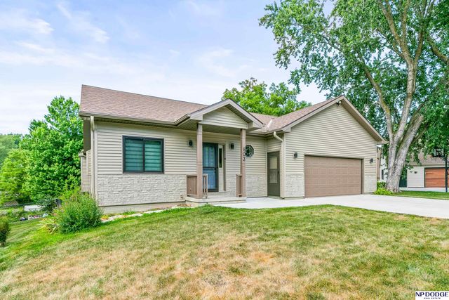 803 Otter Court, Plattsmouth, NE 68048
