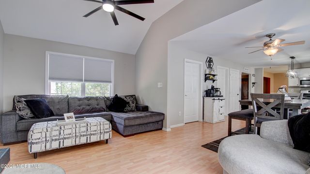 2 Christina Court, Jackson, NJ 08527