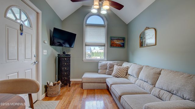 2 Christina Court, Jackson, NJ 08527
