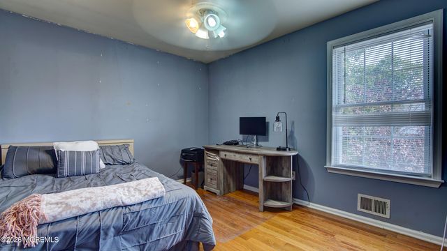 2 Christina Court, Jackson, NJ 08527