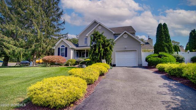 2 Christina Court, Jackson, NJ 08527