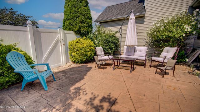 2 Christina Court, Jackson, NJ 08527