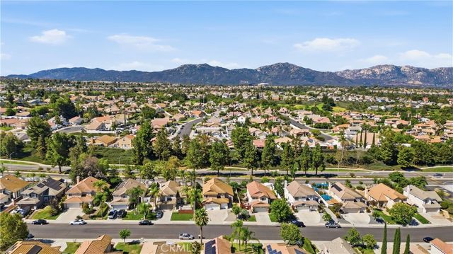 33265 Calle Langarica, Temecula, CA 92592