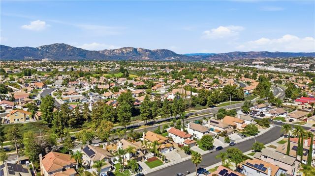 33265 Calle Langarica, Temecula, CA 92592