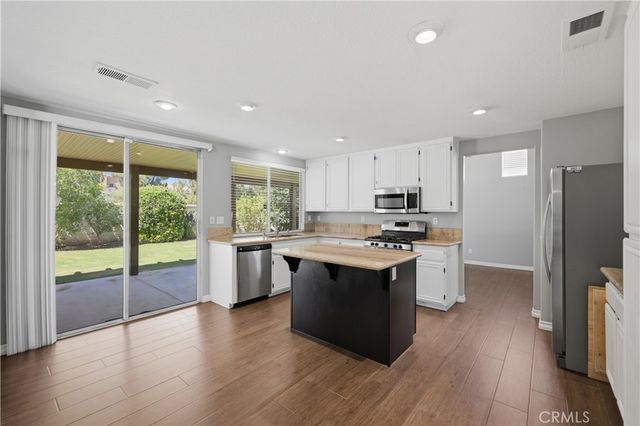 33265 Calle Langarica, Temecula, CA 92592