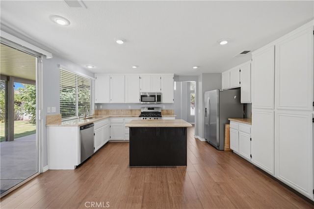 33265 Calle Langarica, Temecula, CA 92592