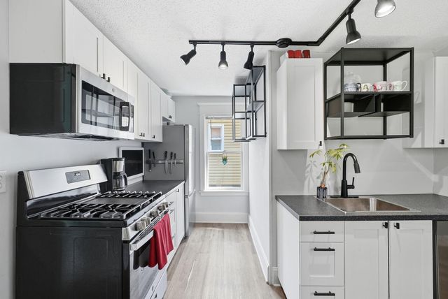 332 Duke Street, Saint Paul, MN 55102