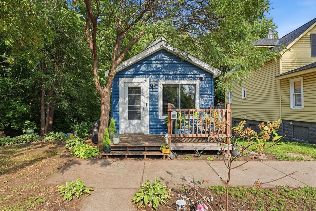 332 Duke Street, Saint Paul, MN 55102