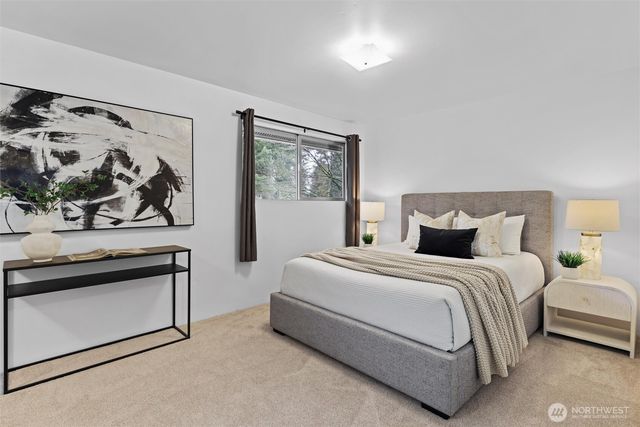12121 NE 66th Street, Kirkland, WA 98033