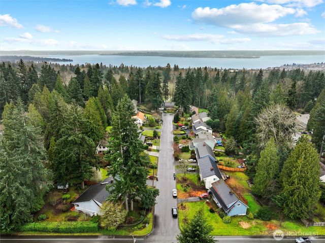 12121 NE 66th Street, Kirkland, WA 98033