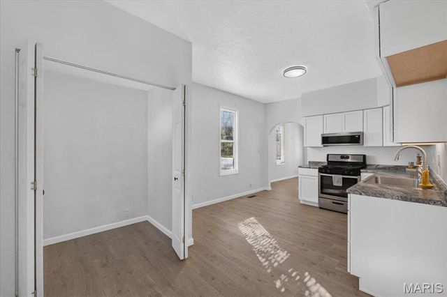 645 MADISON Avenue, Wood River, IL 62095