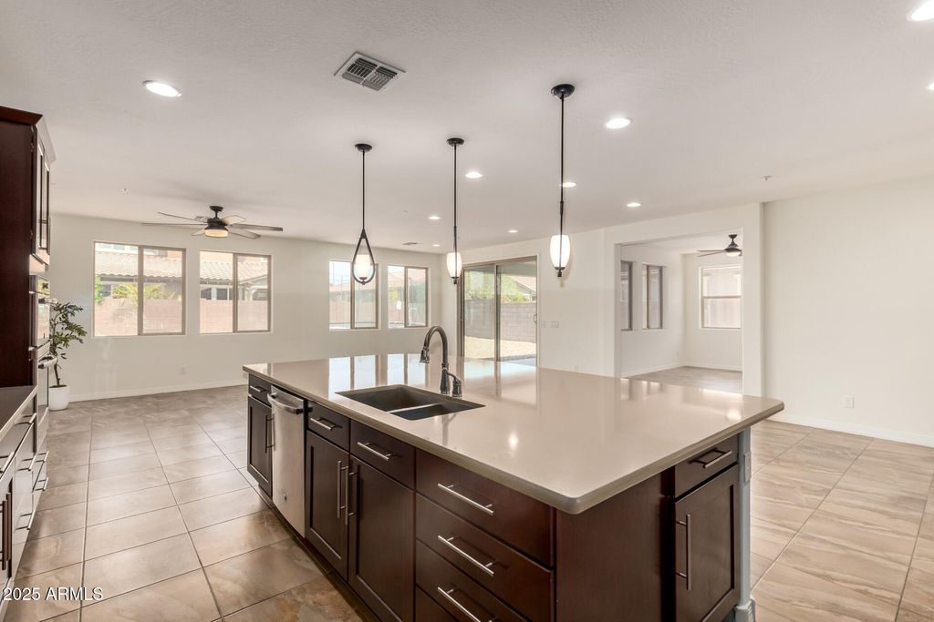 3394 E TIFFANY Court, Gilbert, AZ 85298 — photo 5
