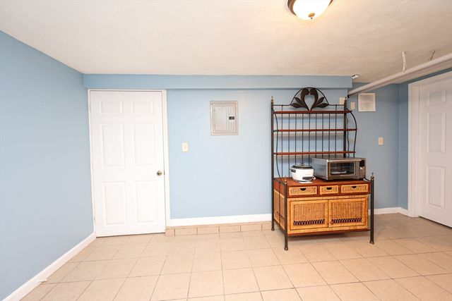 23 Hudson St LL, Milton, MA 02186