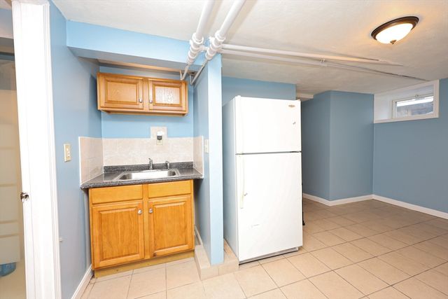 23 Hudson St LL, Milton, MA 02186