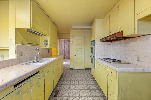 3914 Mckenzie, Riverside, CA 92503