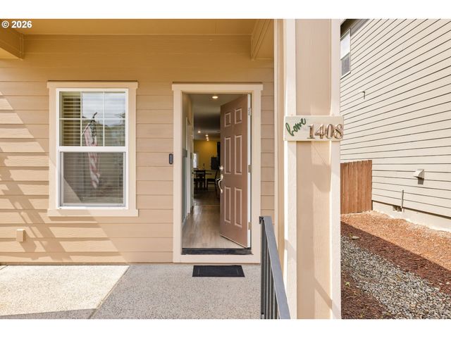 1408 W 16TH Ave, La Center, WA 98629