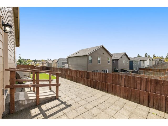 1408 W 16TH Ave, La Center, WA 98629