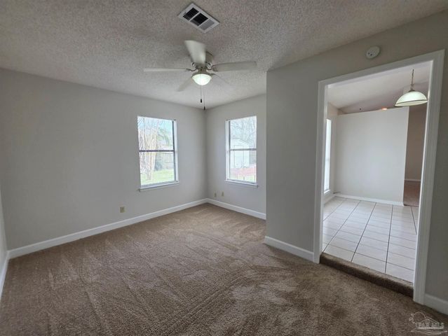 824 Lavon Dr, Pensacola, FL 32506