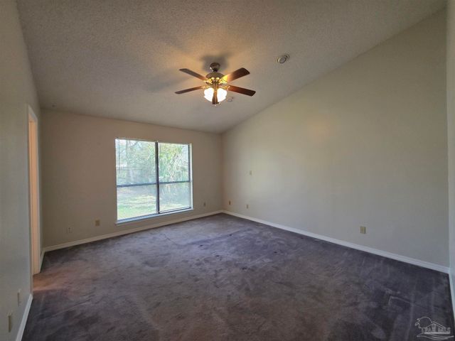 824 Lavon Dr, Pensacola, FL 32506